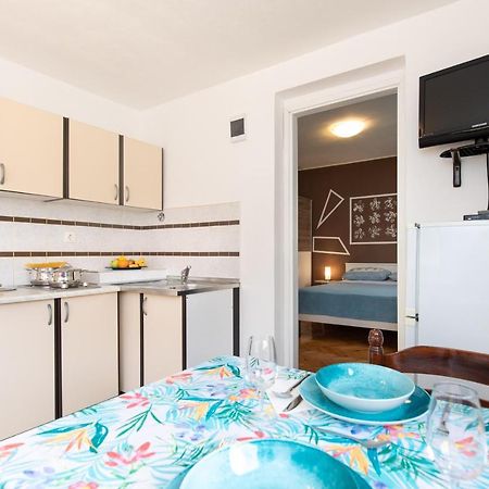 Apartment Linda Vrbnik  Extérieur photo