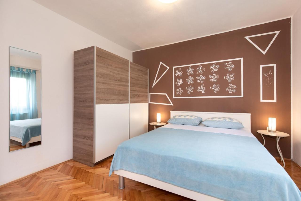 Apartment Linda Vrbnik  Extérieur photo